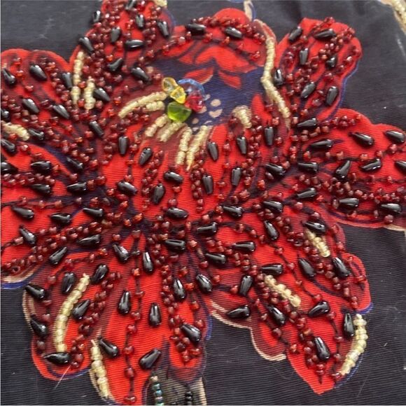 Dolce Apparel Floral Embroidered / embellished Skirt - Black and Red, L - Picture 2 of 8